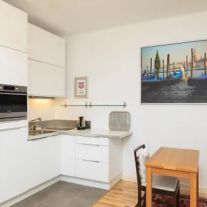 Apartament Stopover Woronicza Апартаменты Варшава
